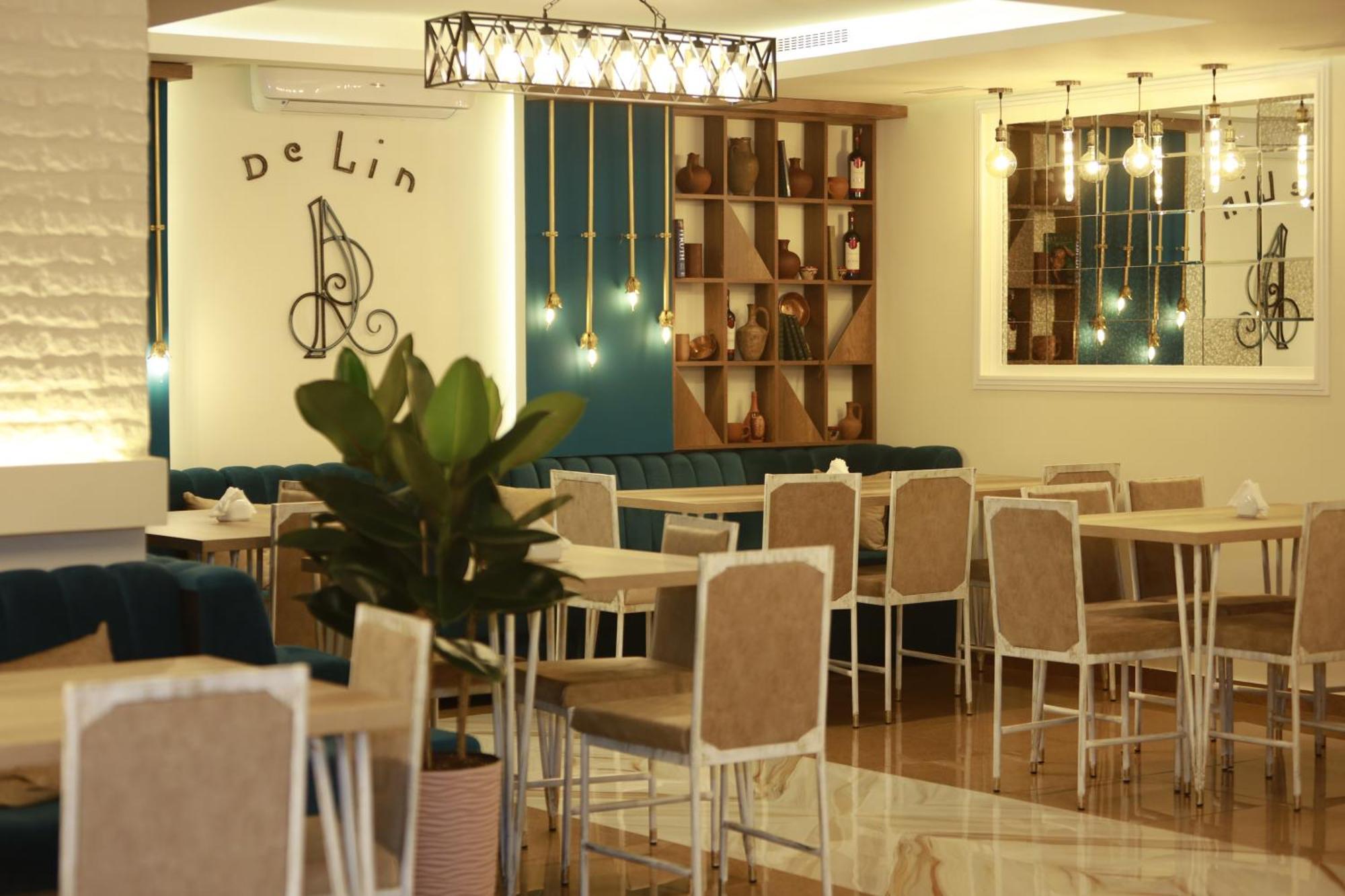 Delin Hotel And Tours Yerevan Bagian luar foto