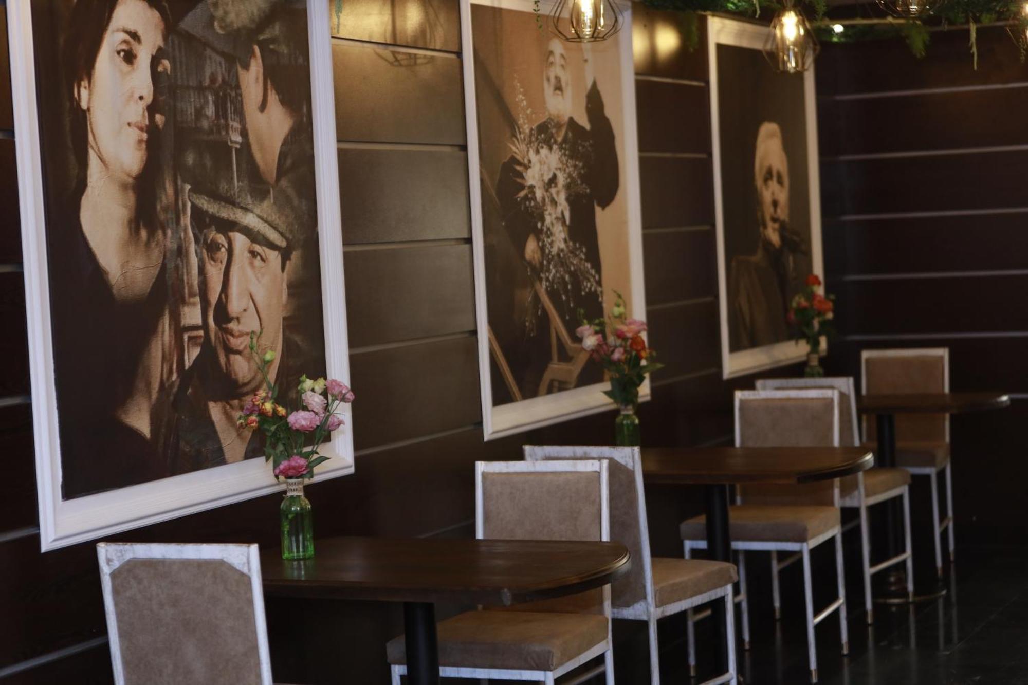 Delin Hotel And Tours Yerevan Bagian luar foto